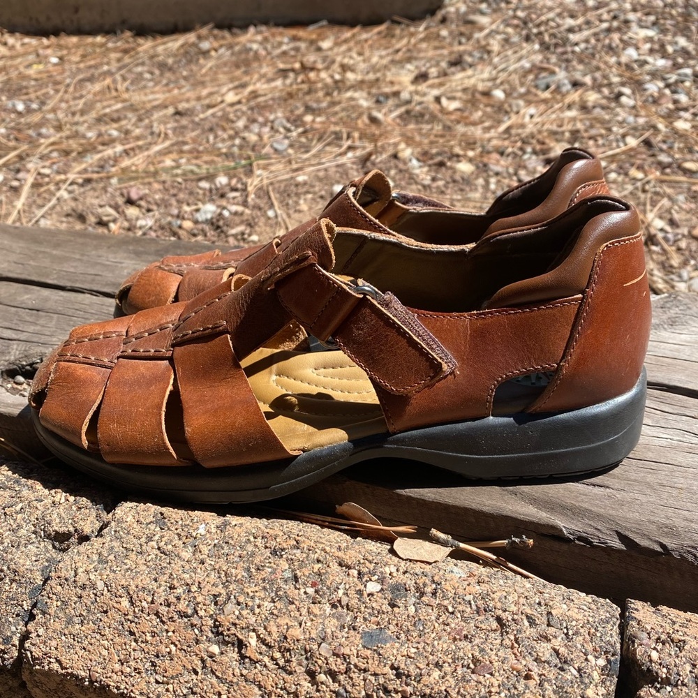 Earth Shoe Sandal